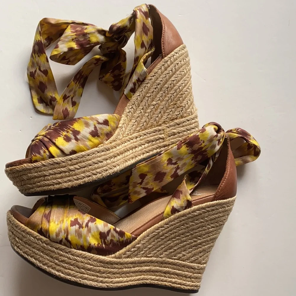 UGG women’s platform sandals